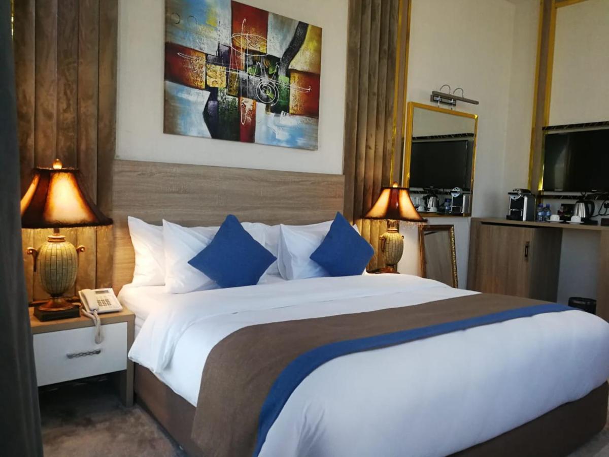 فندق لافيرا ان Lavera Inn Hotel Rijád Exteriér fotografie